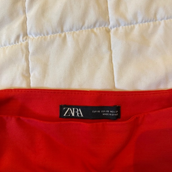 Zara skort red - Picture 3 of 4